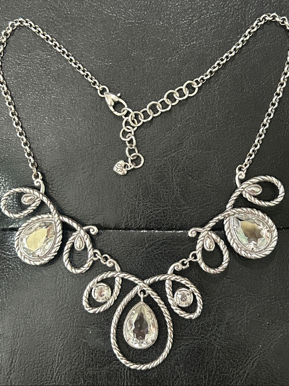 Retired Brighton “Your True Color”Silver-Tone Teardrop Crystal Necklace W/Pouch
